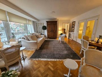 Residentieel gelegen appartement met garage !
