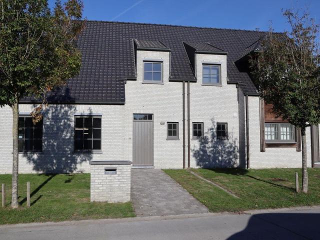Residentieel koppelvilla gelegen in Bellem