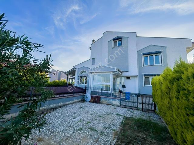 Resital Kent'ten Bademli'de 7+2 Kiralık Lüks Villa