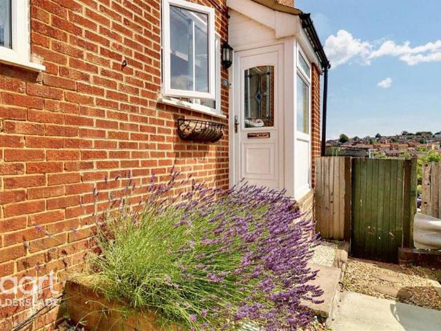 Resolution Close, Chatham 2 bed terraced house to rent £1,200 pcm £277 pw