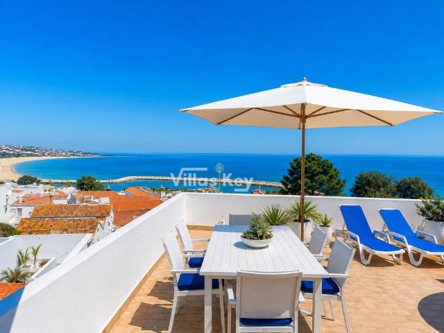 Resort com piscina composto por 6 Apartamentos e Vista Mar n. 673m² São Gonçalo de Lagos
