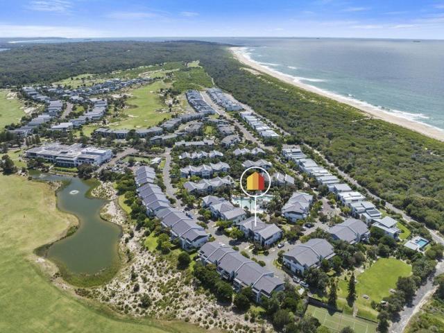 Resort Living in an Unbeatable Coastal Setting