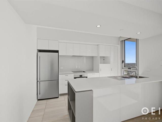 RESORT LIVING WITH PANORAMIC VIEWS