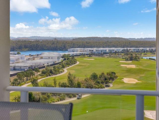 RESORT LIFESTYLE WITH MOUNTAIN AND GOLF COURSE VIEWS