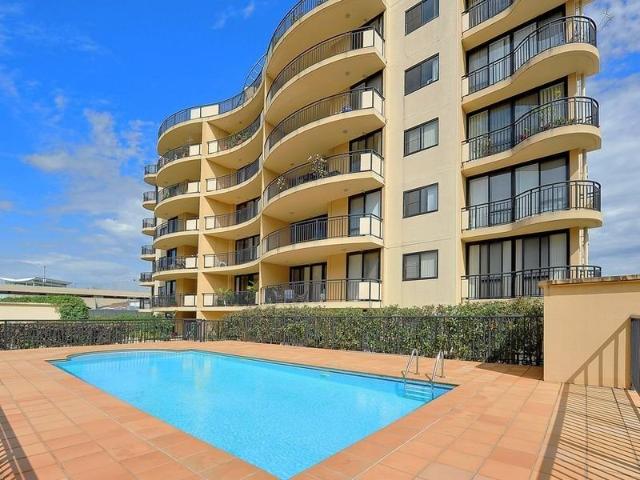 Resort style 3 bedroom apartment in the heart of Hornsby