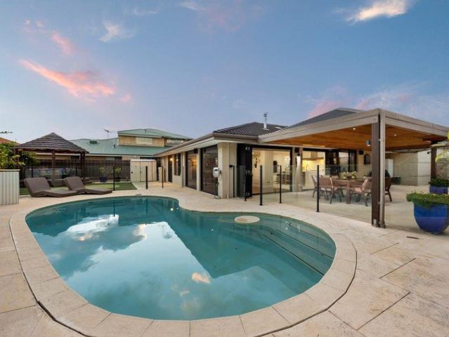 RESORT STYLE COASTAL LIVING IN THE HEART OF HILLARYS