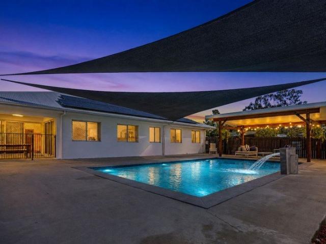 Resort Style Coastal Living on a Spacious 1,008m2 Block