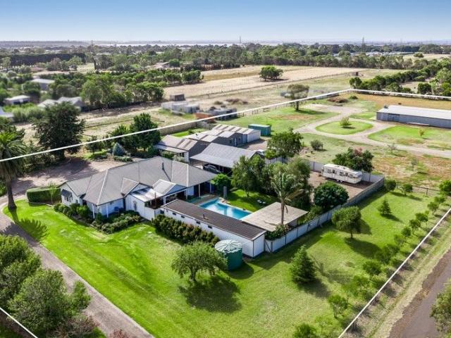 Resort Style Acreage in Secluded Setting
