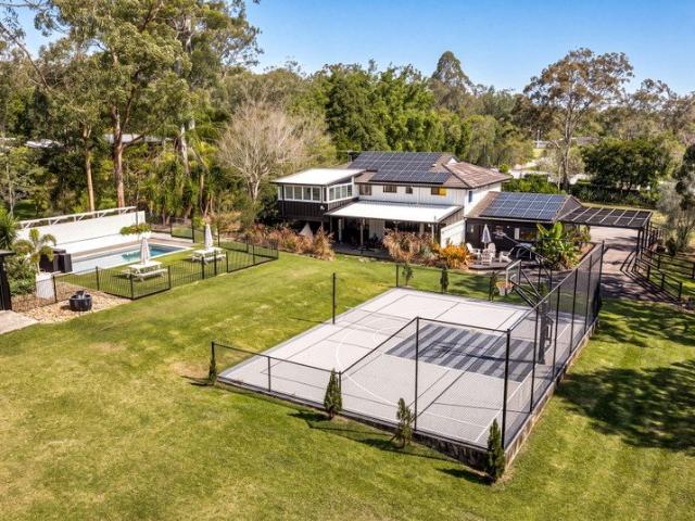 Resort Style Acreage Sanctuary Fusing Sleek Luxury with Eclectic Charm