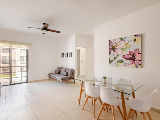 Resort Style Departamento Amueblado de 2 Recámaras en Puerto Morelos con 30 amenidades