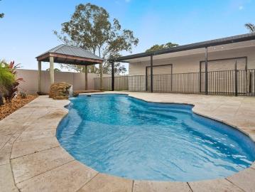 Resort Style Family Entertainer
