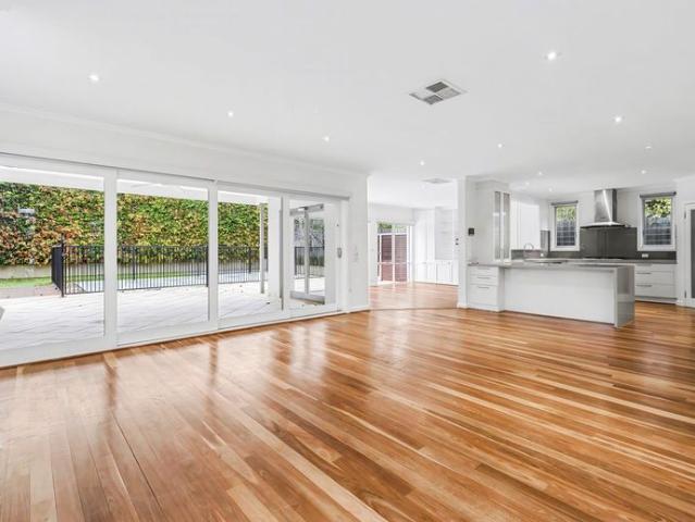 Resort Style Family Luxury in a Prime Ashburton Location