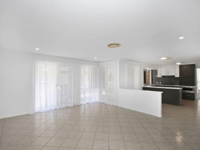 Resort Style Family Living | 5 Bedrooms | Pool Maintenance Included | Multiple Living Areas | Caravan or Boat Parking