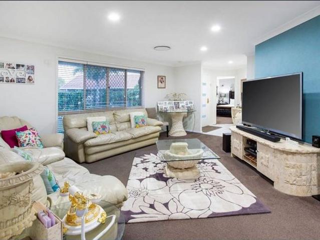 Resort Style Family Living in a Peaceful Monterey Keys Cul de Sac