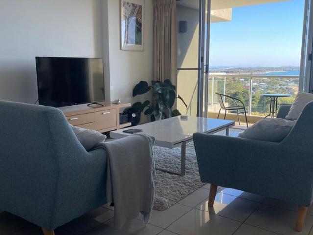 Resort Style Furnished 2 Bed Apartment, Grandview Building, East Ballina. Currently available 19/10/26 negotiable weekly/monthly stays