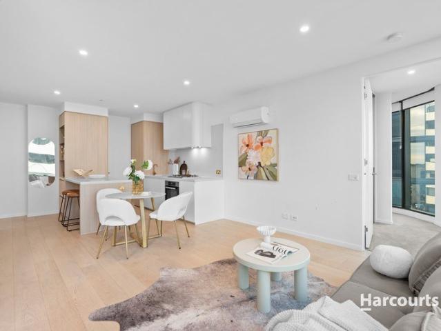 Resort Style Living Above The Glen Sky Garden, 620/23 Osullivan Road, Glen Waverley