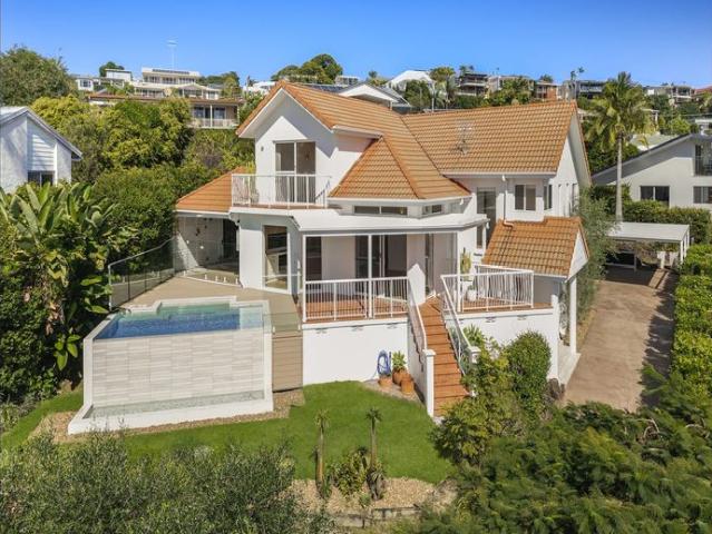 RESORT STYLE LIVING IN A PRIME BUDERIM LOCATION