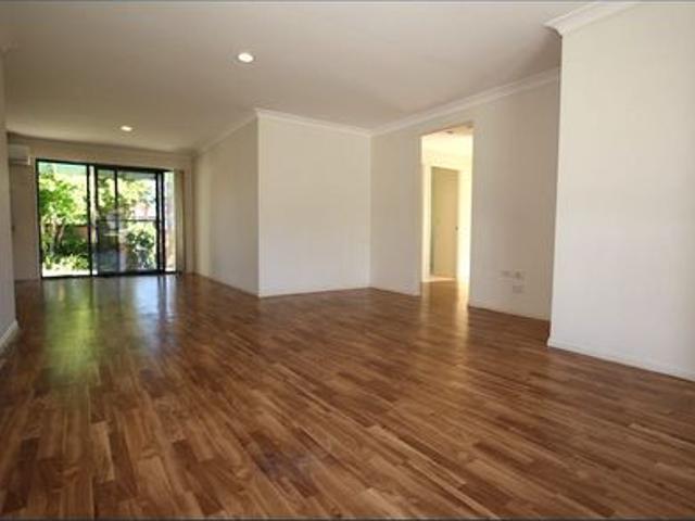 Resort Style Living in a Prime Location – Freshly Updated Townhouse!