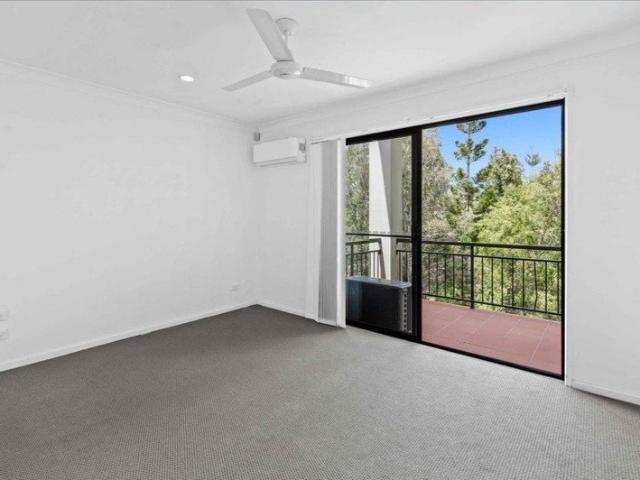 Resort Style Living in Central Robina Spacious 3 Bedroom Townhome