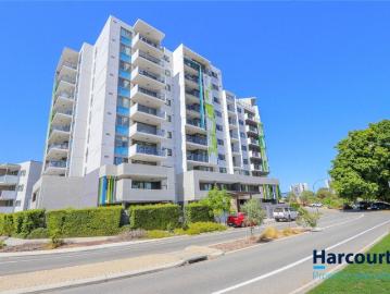 Resort Style Living in Rivervale