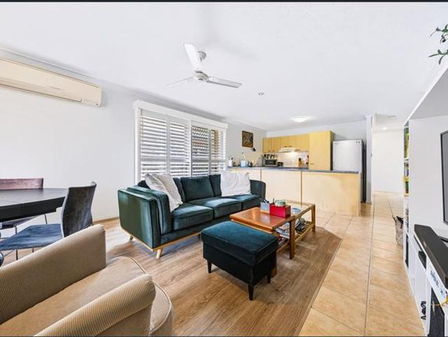 RESORT STYLE LIVING IN THE HEART OF WARNER