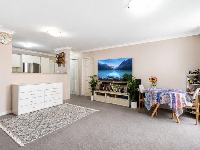 Resort Style Living in the Heart of Auburn Freshly Painted & Move In Ready
