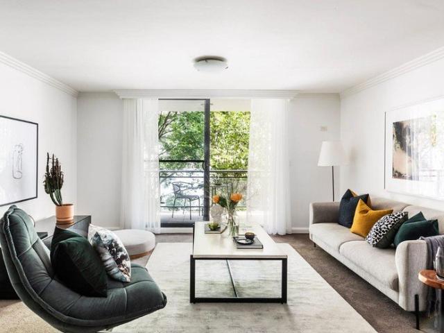 Resort Style Living with Harbourside Convenience
