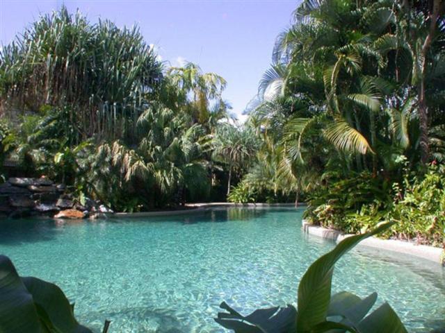 RESORT STYLE LIVING