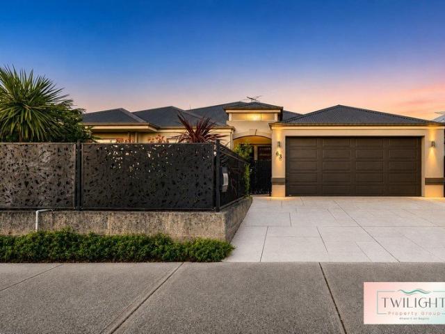 Resort Style Luxury Opposite Harrington Waters Reserve