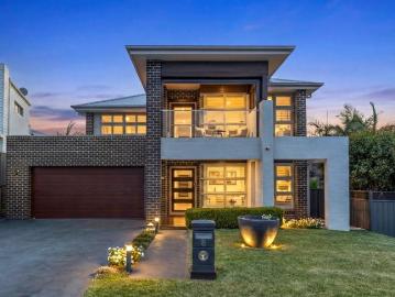 Resort Style Luxury in the Heart of Shell Cove