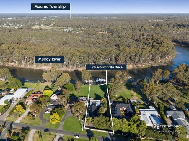 Resort Style Murray River Luxury