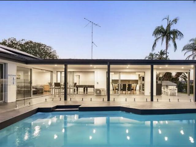 Prime North Facing Waterfront with Private Pontoon