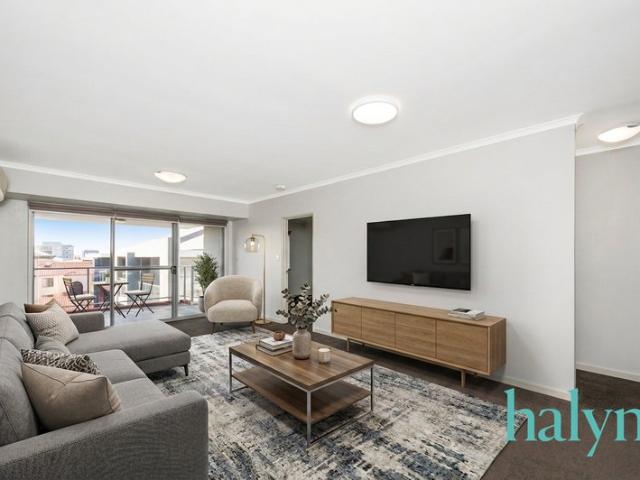 Resort Styled Living on Carr St