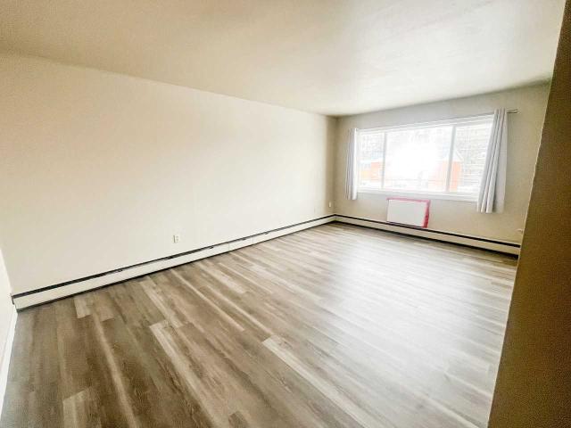 Ret 3823 Apartments 2 Bedroom Apartment for Rent at 3823 Retallack St, Regina, SK S4S 3B7 Albert Park