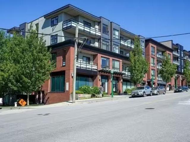 Retail for sale in Burnaby, Burnaby South, 104 7777 Royal Oak.