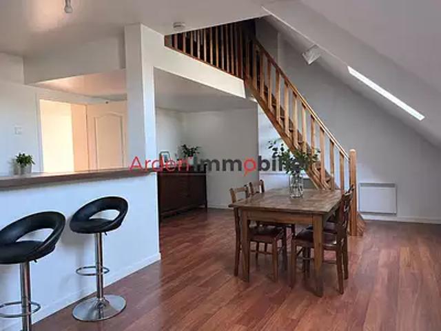 Rethel 08300 Achat / Vente appartement 3 pièces t3 au dernier étage