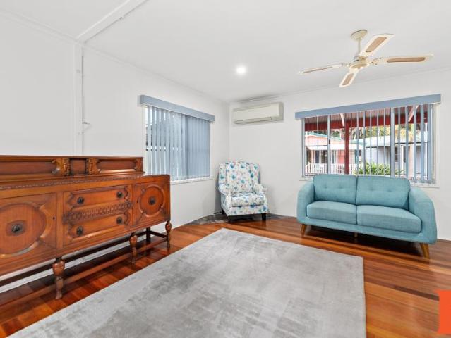 Retirement 2 Bedroom For Rent GREEN POINT NSW ES105707474