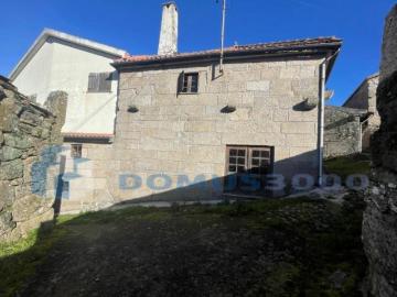 Retoma bancária | Moradia T5 em Vila Pouca de Aguiar