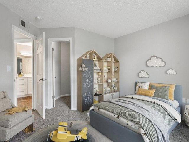 Retreat at Crosstown 2 Bedroom Apartment for Rent at 10301 Marsh Harbor Way, Riverview, FL 33578
