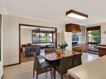 Retro Style with Room to Move