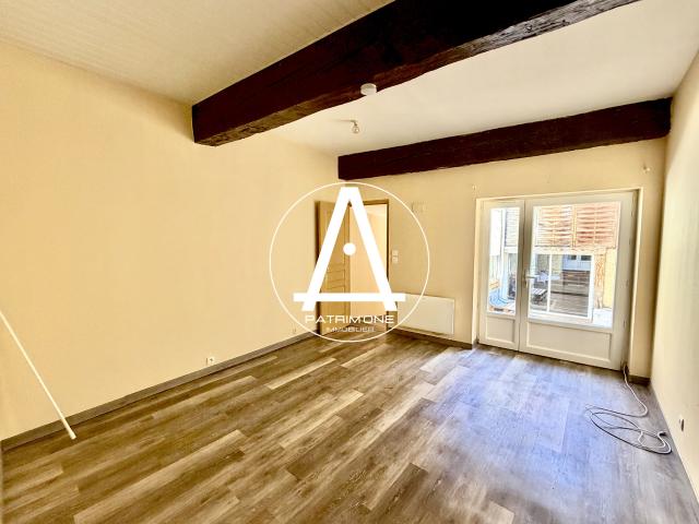 REVEL CENTRE T3/4 DUPLEX AVEC COUR SANS VIS À VIS 99.000€