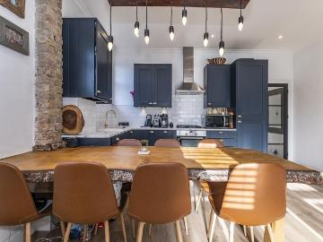 Revelstoke Road London SW18 2 bed flat to rent £9,750 pcm £2,250 pw