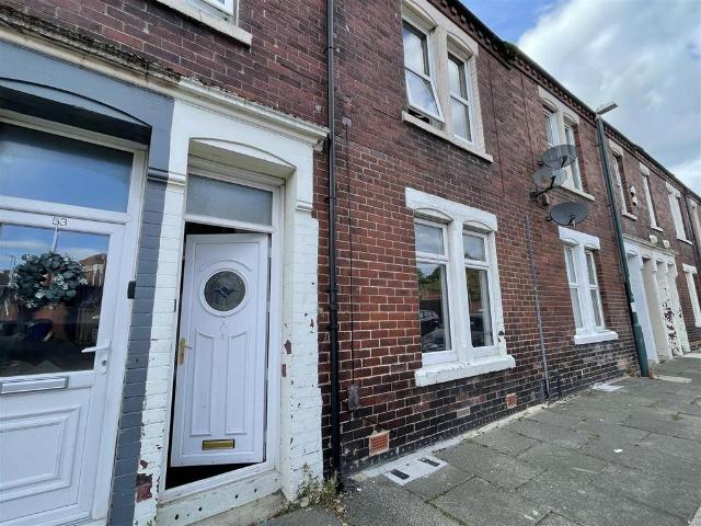 Revesby Street, South Shields 2 bed apartment to rent £550 pcm £127 pw