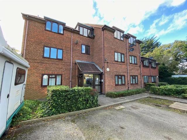 Reverend Close, Harrow 1 bed apartment to rent £1,425 pcm £329 pw