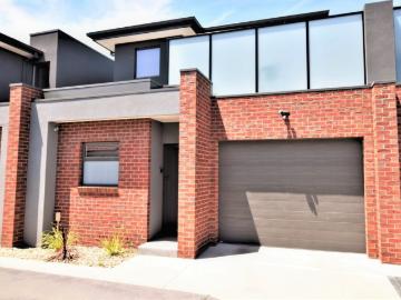 Reverse Living Townhouse