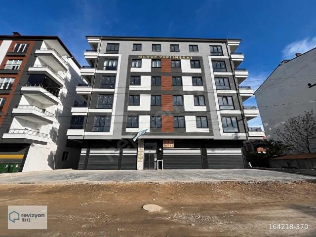 REVİZYON'DAN NİKSAR CADDESİ ÜSTÜNDE FIRSAT DAİRELER!