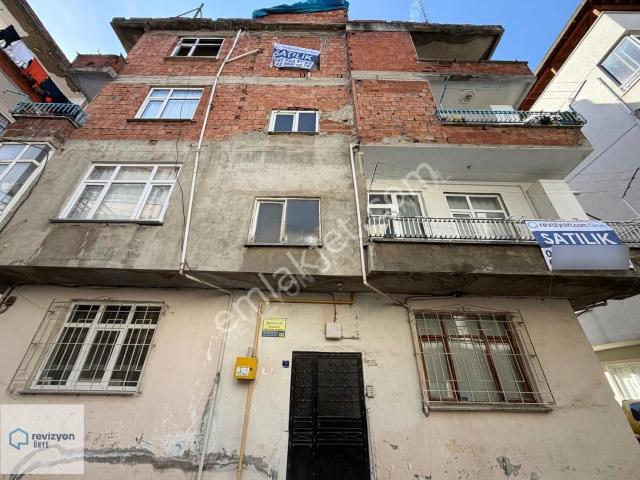 Revizyon' Dan *%80 Bitmiş Kargas Daire Fırsatı Carşı Merkezinde