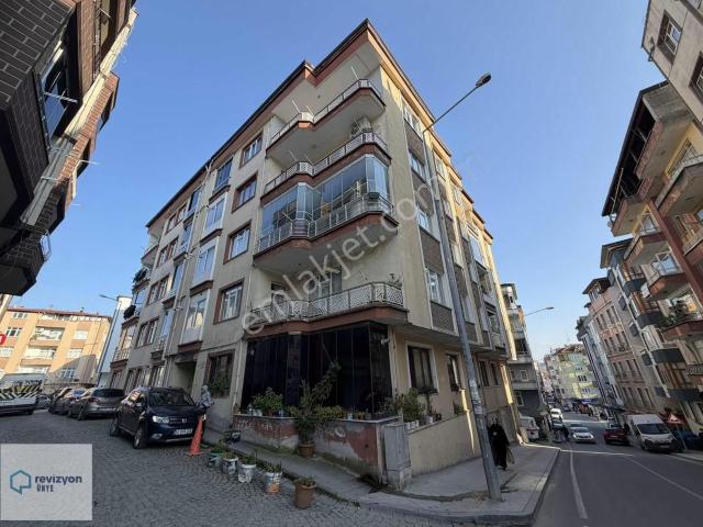 Revizyon'dan Ünye'nin Simgesi Dörtyol'da Boran Apt 155m2 Daire!