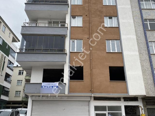 Revizyon'dan Anayola Sıfır Niksar Cad. 4+1 Dubleks Daire Fırsatı