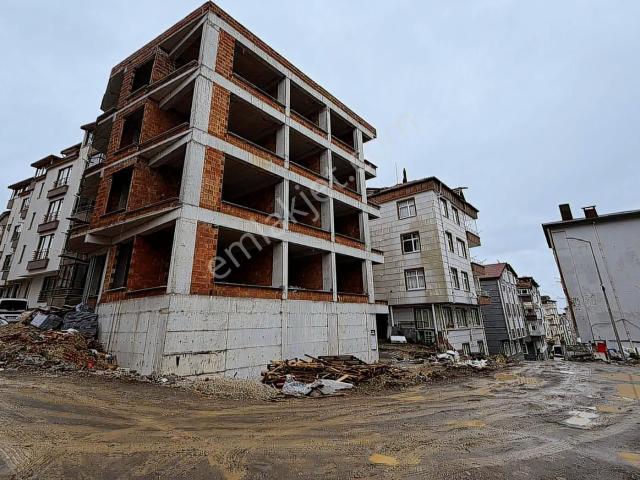 Revizyon'dan Çarşı Merkz. Çamurlu'da 1+1 Daire Seçenekleri